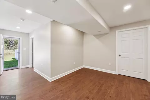 Entry Way - 11400 Chantilly Ln, Bowie, MD 20721 photo 4 of 4