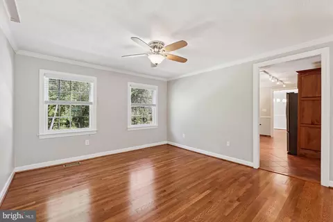 Living - 11400 Chantilly Ln, Bowie, MD 20721 photo 5 of 11