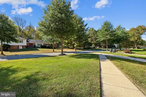 Exterior - 11400 Chantilly Ln, Bowie, MD 20721 photo 3 of 10