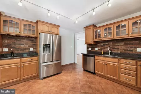 Kitchen - 11400 Chantilly Ln, Bowie, MD 20721 photo 2 of 2