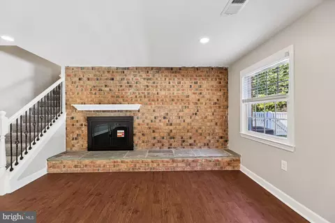 Living - 11400 Chantilly Ln, Bowie, MD 20721 photo 9 of 11