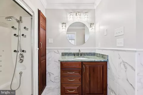 Bath - 11400 Chantilly Ln, Bowie, MD 20721 photo 3 of 4