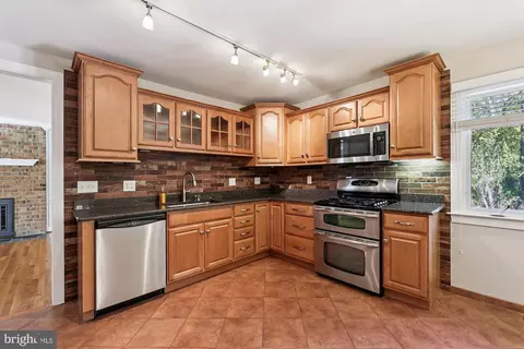 Kitchen - 11400 Chantilly Ln, Bowie, MD 20721 photo 1 of 2