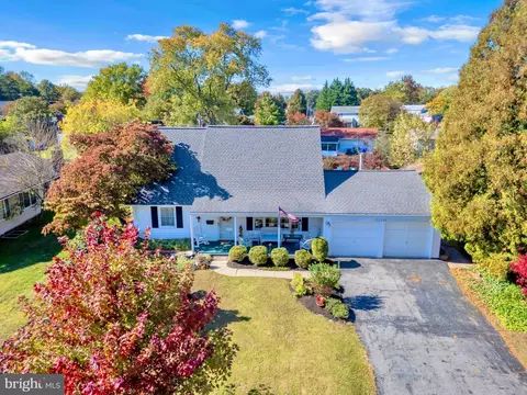 2228 Hindle Ln, Bowie, MD 20716