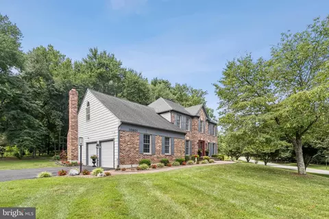 10801 Blackpowder Ct, Fort Washington, MD 20744