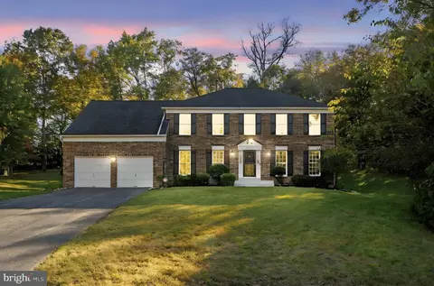 10805 Blackpowder Ct, Fort Washington, MD 20744