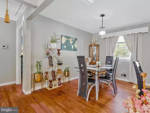 Entry Way - 7314 Powhatan St, Lanham, MD 20706 photo 1 of 2