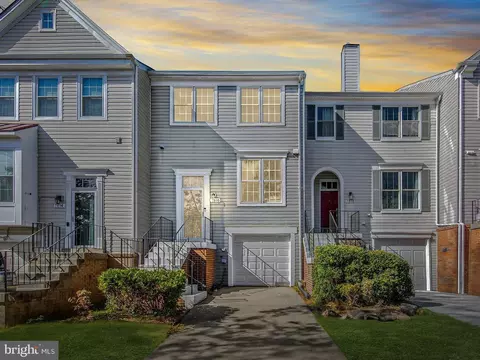 7816 Greenbrook Dr, Greenbelt, MD 20770
