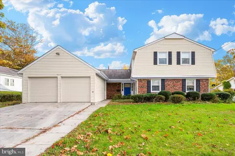 16111 Pond Meadow Ln, Bowie, MD 20716