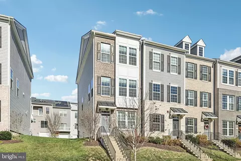 9144 Fox Stream Way, Marlboro, MD 20772