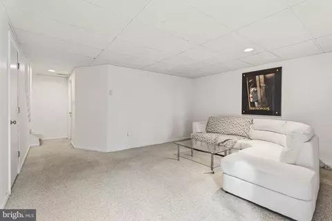 8475 Snowden Oaks Pl, Laurel, MD 20708 photo 33