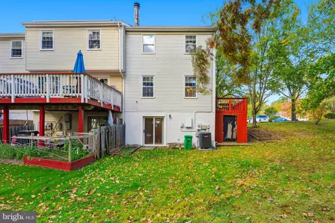 8475 Snowden Oaks Pl, Laurel, MD 20708 photo 39