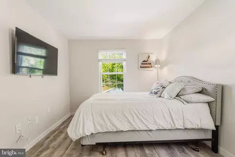 8475 Snowden Oaks Pl, Laurel, MD 20708 photo 26