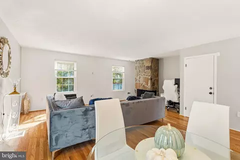8475 Snowden Oaks Pl, Laurel, MD 20708 photo 14