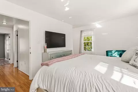 8475 Snowden Oaks Pl, Laurel, MD 20708 photo 17