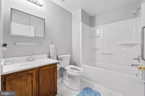 Entry Way - 9268 Cherry Ln #62, Laurel, MD 20708 photo 5 of 5