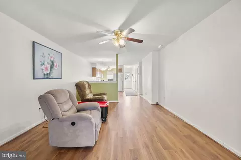 Entry Way - 9268 Cherry Ln #62, Laurel, MD 20708 photo 4 of 5