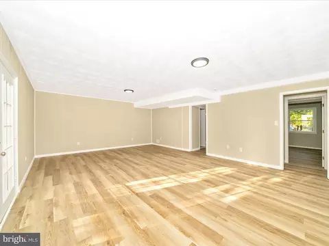 Living - 3712 Baskerville Dr, Bowie, MD 20721 photo 8 of 11