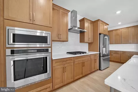 3701 Elizabeth River Dr, Marlboro, MD 20772