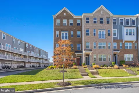 3729 Silver View Ln #175, Marlboro, MD 20772