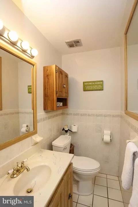 Bath - 9110 Montpelier Dr, Laurel, MD 20708 photo 2 of 3