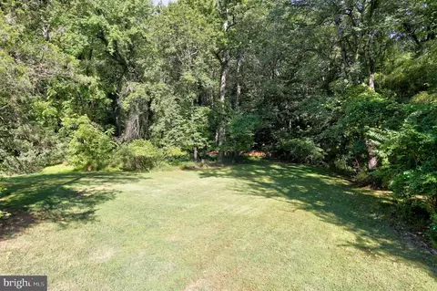 Exterior - 9110 Montpelier Dr, Laurel, MD 20708 photo 3 of 8