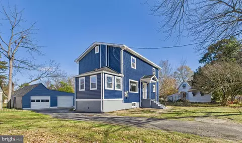 5010 Pierce Ave, College Park, MD 20740