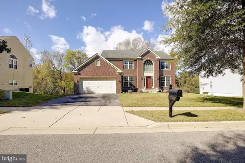 5303 Chestnut Manor Ct, Marlboro, MD 20772