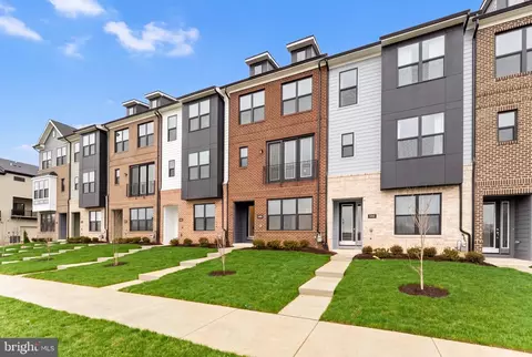 5016 Henry King Way #20F, Bowie, MD 20715