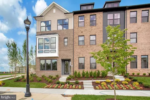 5016 Henry King Way #20F, Bowie, MD 20715