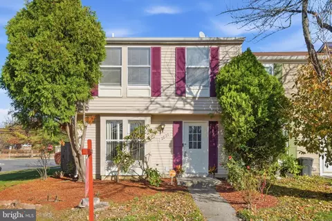 2827 Nestor Ct, Bowie, MD 20716