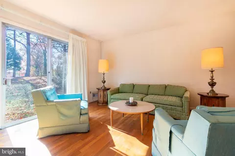 Living - 8403 Eureka St, District Heights, MD 20747 photo 1 of 4