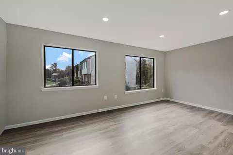Living - 8739 Brae Brooke Dr, Lanham, MD 20706 photo 3 of 5