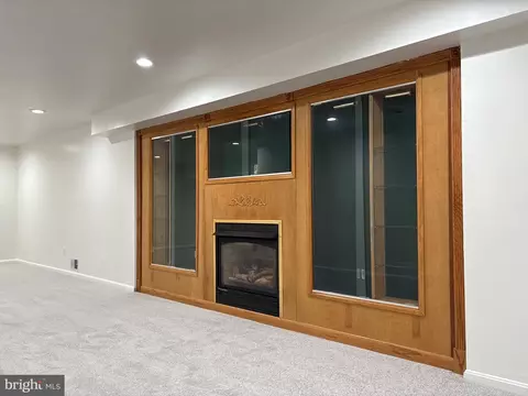 Living - 1503 Deer Run Ct, Bowie, MD 20721 photo 17 of 19