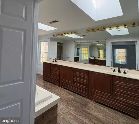 Entry Way - 1503 Deer Run Ct, Bowie, MD 20721 photo 5 of 10