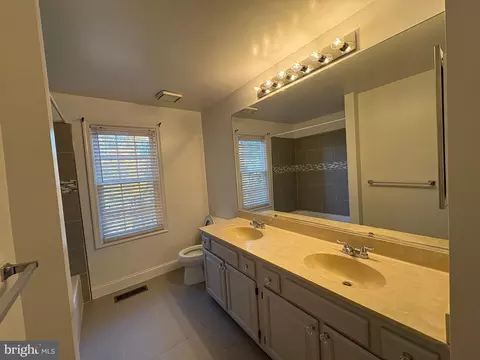 Bath - 1503 Deer Run Ct, Bowie, MD 20721 photo 5 of 8