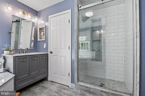 Bath - 11206 Poplar Grove Ct, Laurel, MD 20708 photo 2 of 5