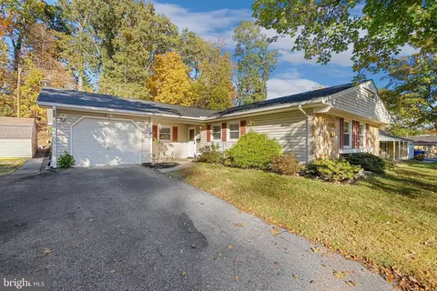 4005 Woodhaven Ln, Bowie, MD 20715