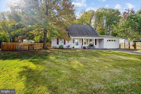 12403 Round Tree Ln, Bowie, MD 20715