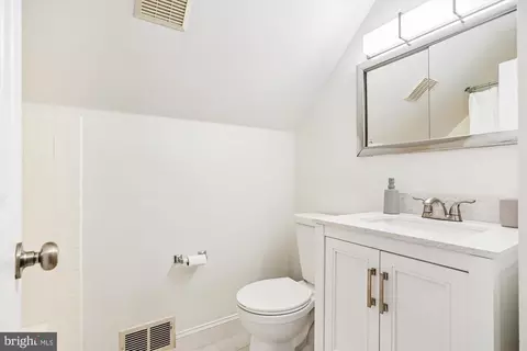 12403 Round Tree Ln, Bowie, MD 20715 photo 50