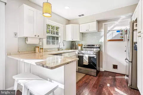 12403 Round Tree Ln, Bowie, MD 20715 photo 25