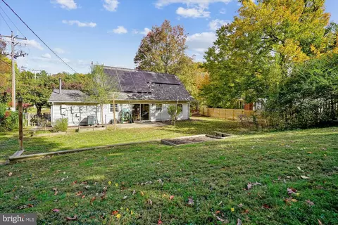 12403 Round Tree Ln, Bowie, MD 20715 photo 10