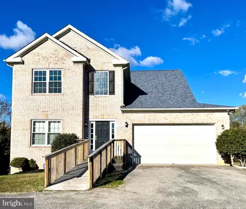12003 E Piscataway Rd, Clinton, MD 20735