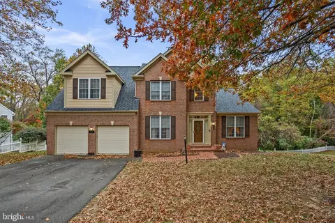 12901 Canoe Ct, Fort Washington, MD 20744