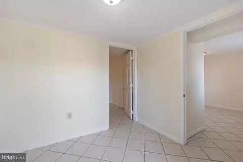 Entry Way - 7005 Beacon Light Rd, Riverdale, MD 20737 photo 4 of 4