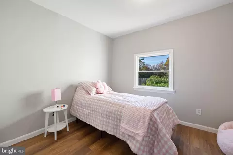 Bedroom - 7005 Beacon Light Rd, Riverdale, MD 20737 photo 4 of 8