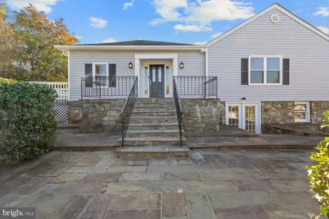 Exterior - 7005 Beacon Light Rd, Riverdale, MD 20737 photo 1 of 4