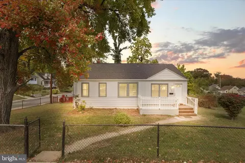 6110 Drylog St, Capitol Heights, MD 20743