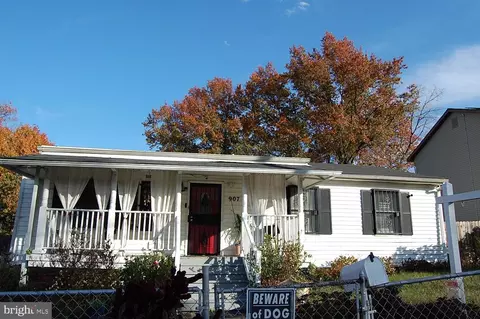 907 57th Pl, Capitol Heights, MD 20743