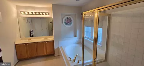Entry Way - 13005 Firestone Ct, Silver Spring, MD 20904 photo 15 of 15